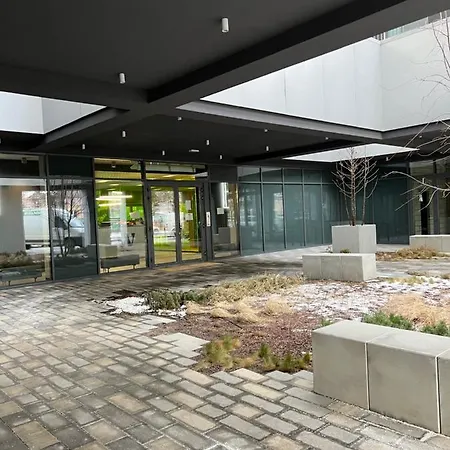 W , Nowoczesny ,4 Osobowy, Варшава